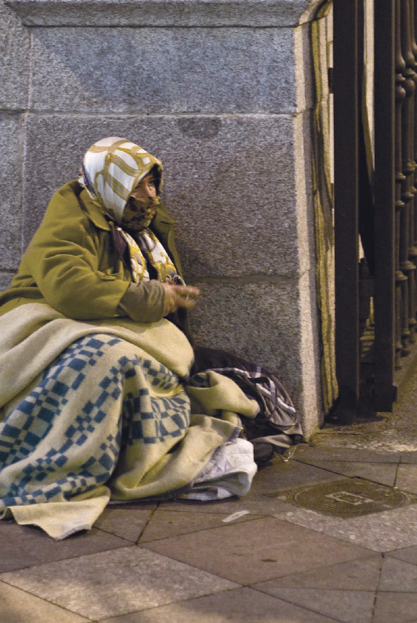 v2-spain_homeless_women.jpg